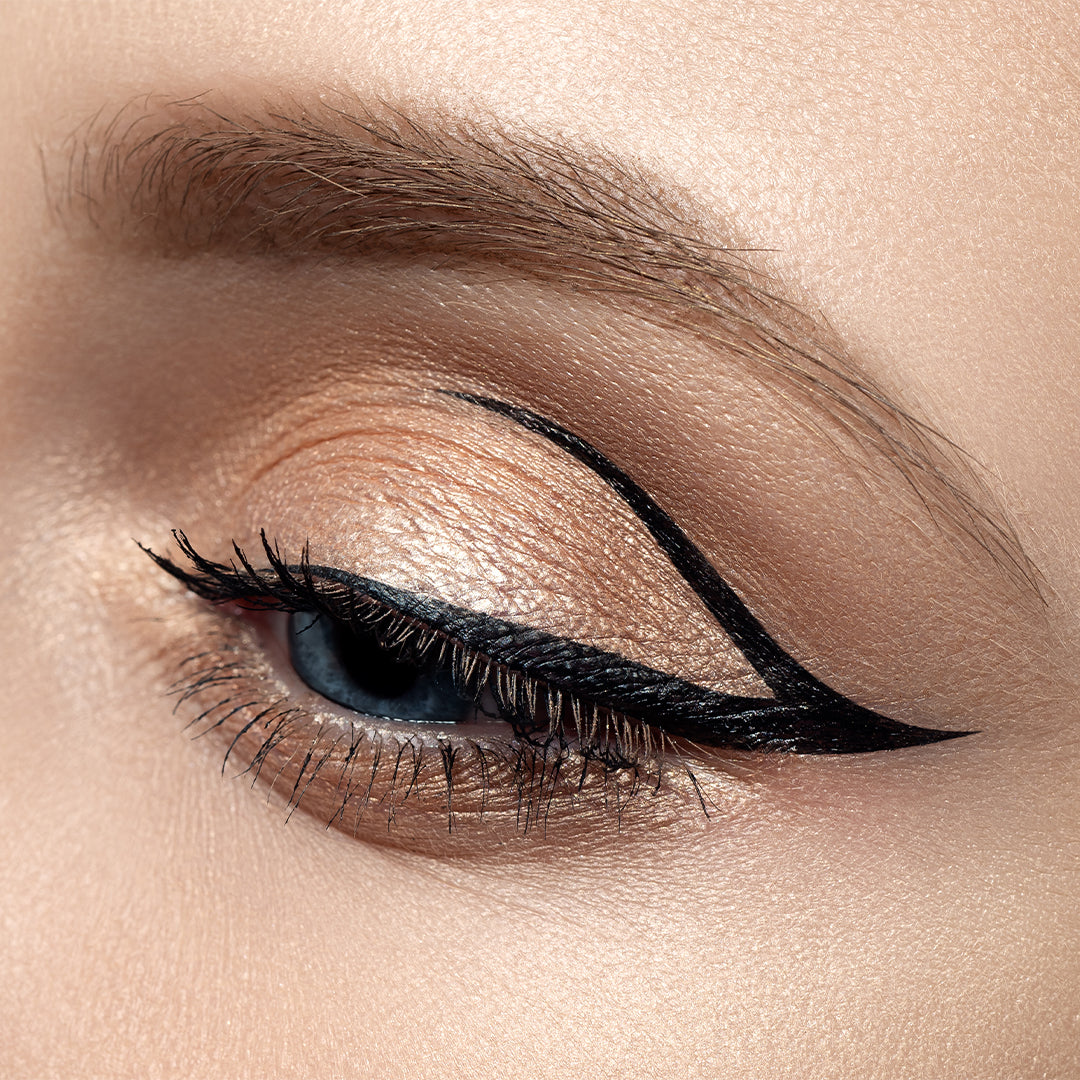 Liner eye makeup deals
