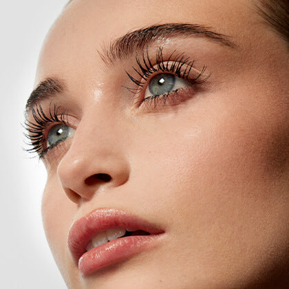 model with laminated brows