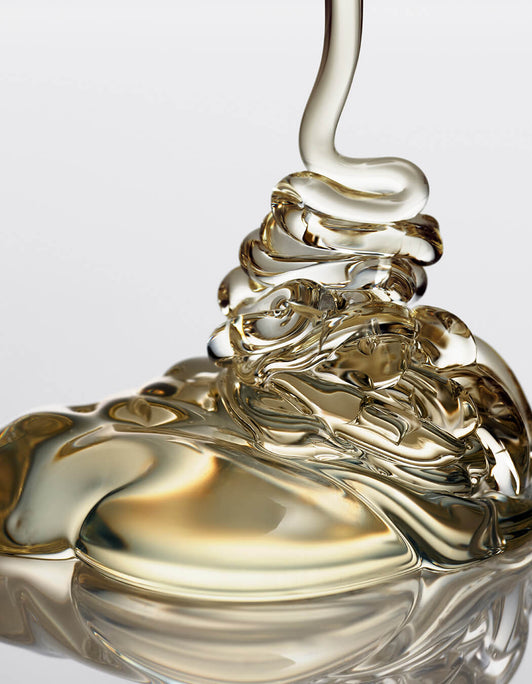 Thickening Shampoo texture shot